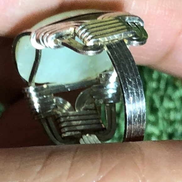 🍀WIRE WRAP JADE RING🍀 - Picture 6 of 8